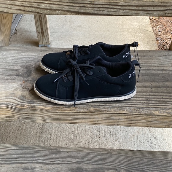 Black sneakers with embellished bottoms - Picture 12 of 12